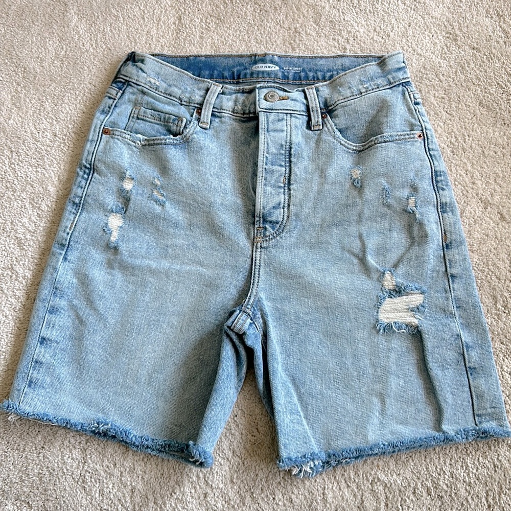 Old navy jean shorts for women. Sky-high short, light blue color